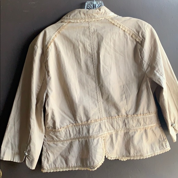 Jacket - Picture 2 of 3